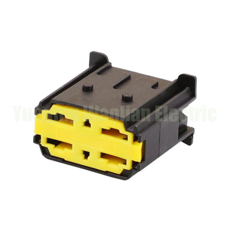 4 Pin 1544147-1 Cắm dây chuyền ô tô Cắm dây chuyền phụ nữ được sử dụng để chuyển đổi bắt lửa