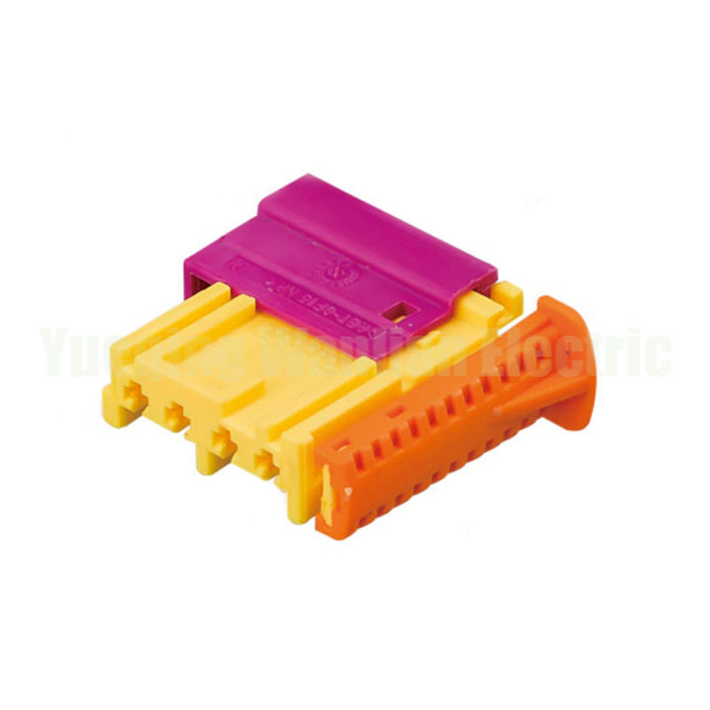 60203904 4 Pin Waterproof Connector ô tô màu vàng / hồng Nhà chứa dây cắm dây cáp dây chuyền