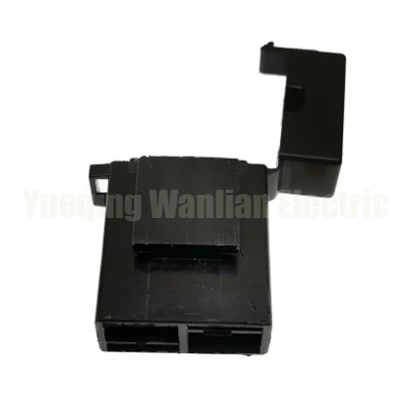 BX2017 Máy trung bình Fuse Holder Connector Plug Auto Insurance Socket Đen đèn pha phía trước