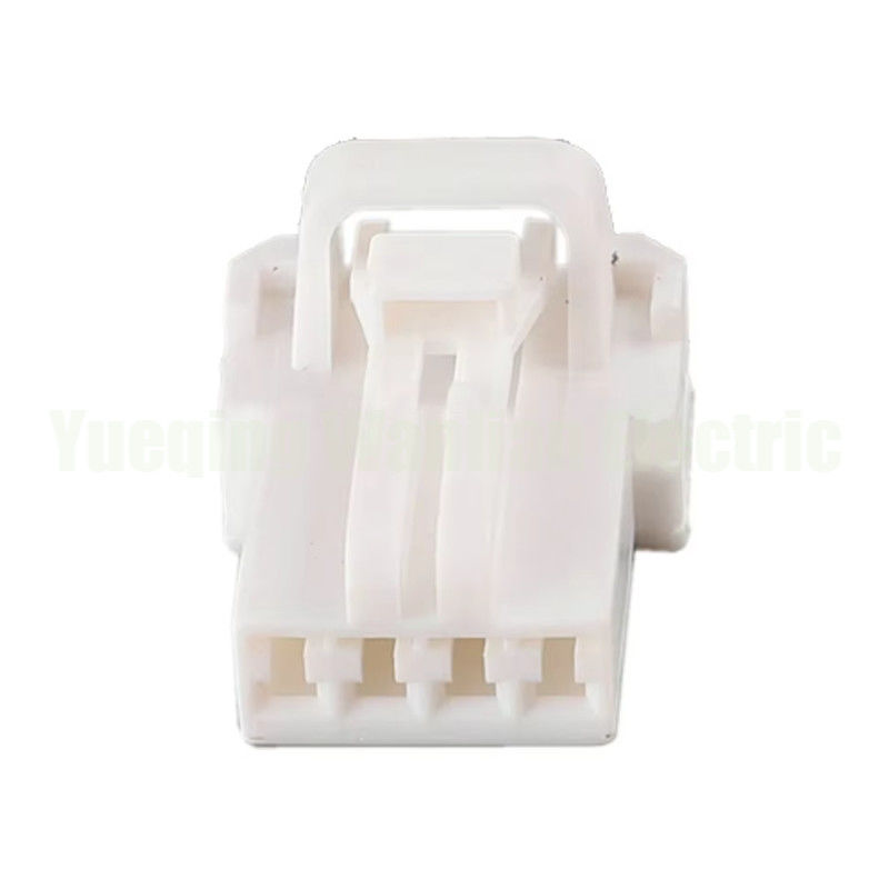 4 Pin MG611275 PH855-04010 ô tô nữ Docking không niêm phong dây thắt dây chuyền ổ cắm AC Assembly